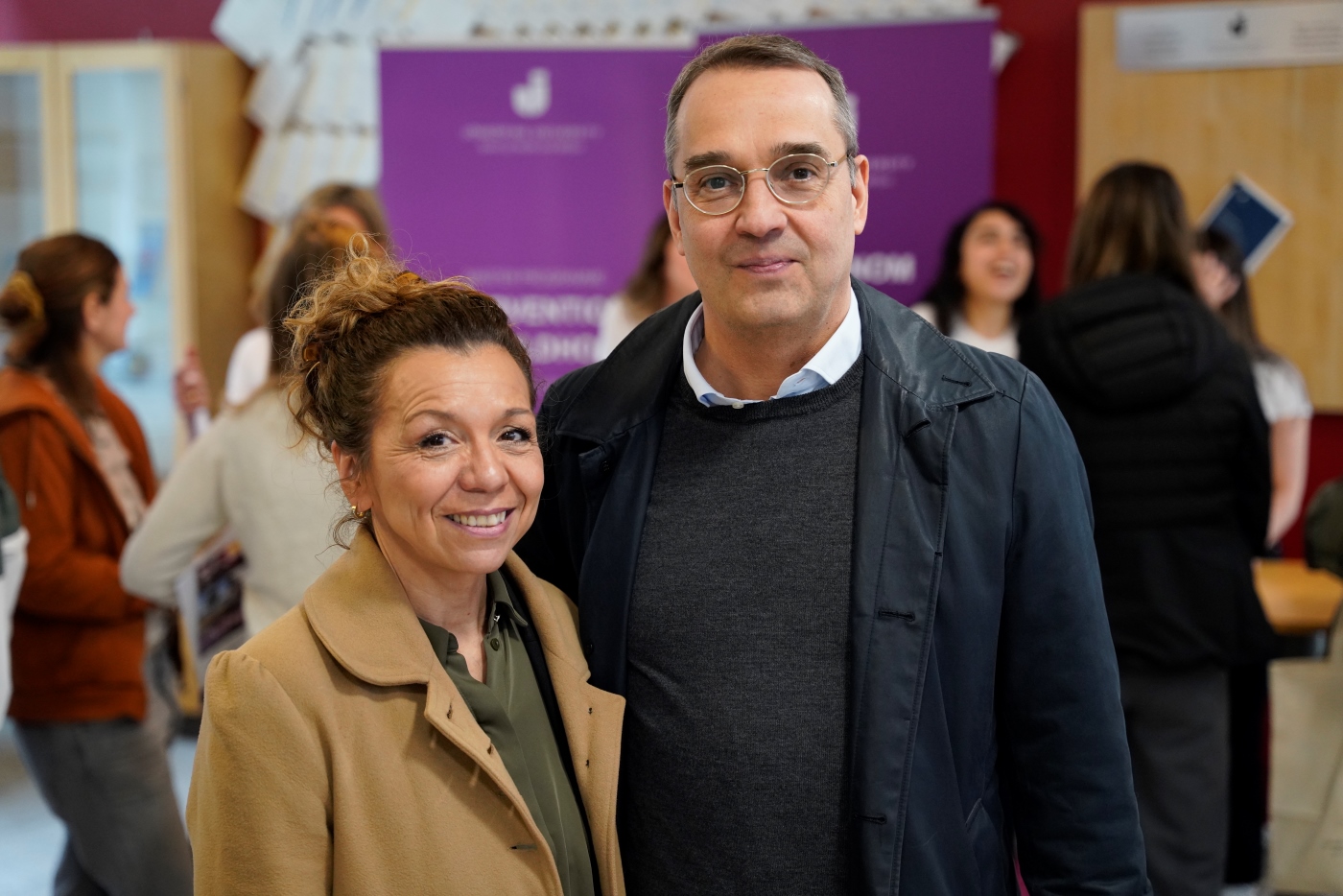 Måns Svensson, who will take office as the new President of Jönköping University in April, visited the Open house with his wife Lupita.